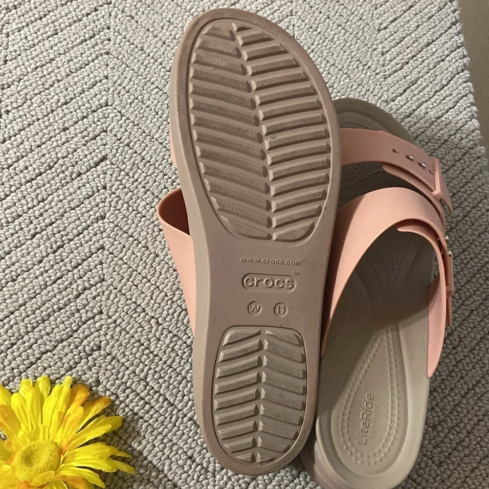 CROC SANDALS - Picture 2 of 3